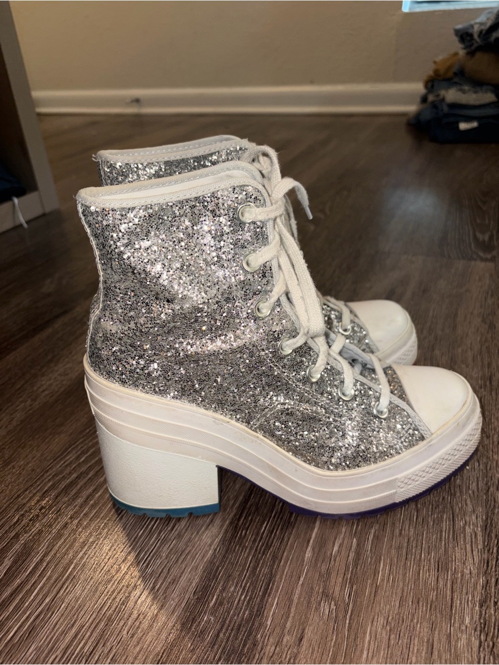 Unisex Silver Glitter Converse chuck 70 De Lux Pride Platform Heel Boots - Picture 1 of 11